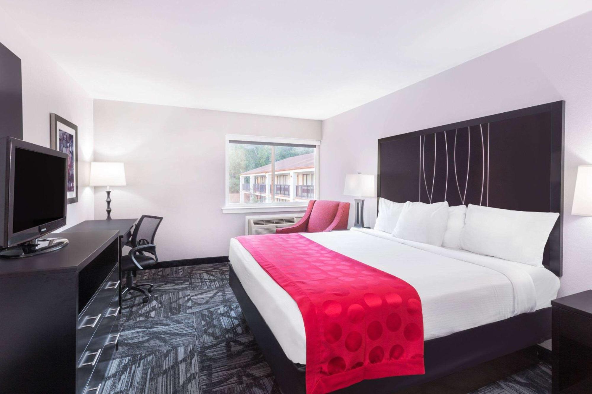 รามาดา บาย วินด์แฮม ทัสคาลูซา Hotel ภายนอก รูปภาพ